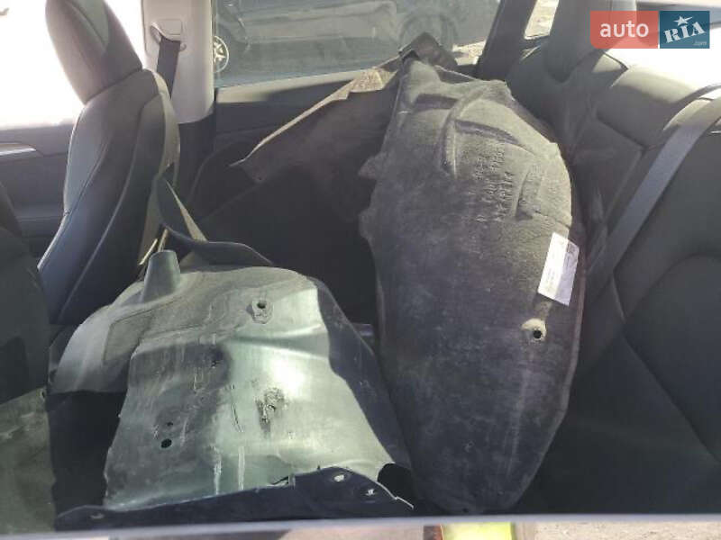 Седан Tesla Model 3 2021 в Луцке фото 24 Седан Tesla Model 3 2021 в Луцке