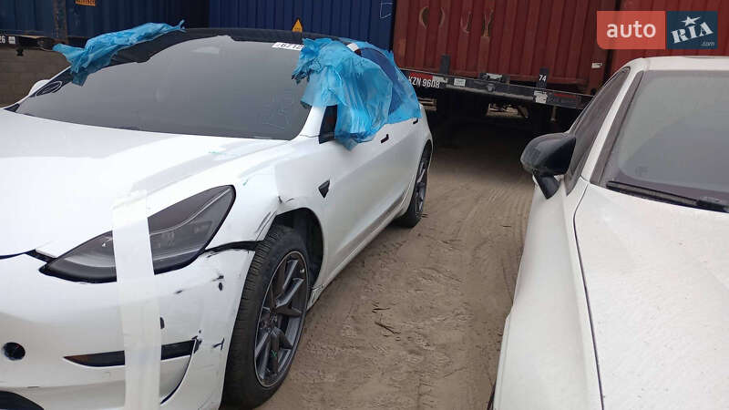 Седан Tesla Model 3 2021 в Луцке фото 17 Седан Tesla Model 3 2021 в Луцке