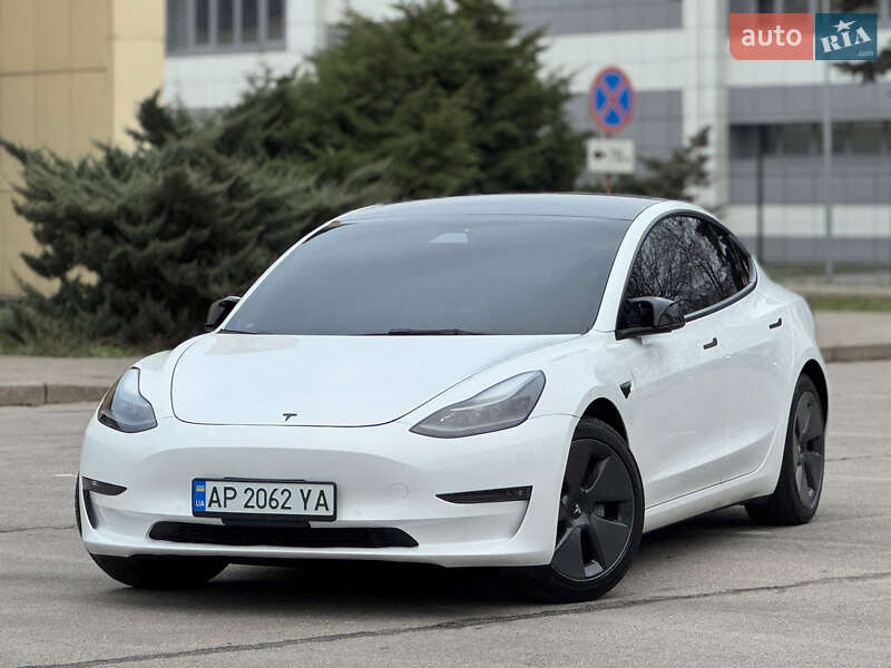 Седан Tesla Model 3 2022 в Запоріжжі