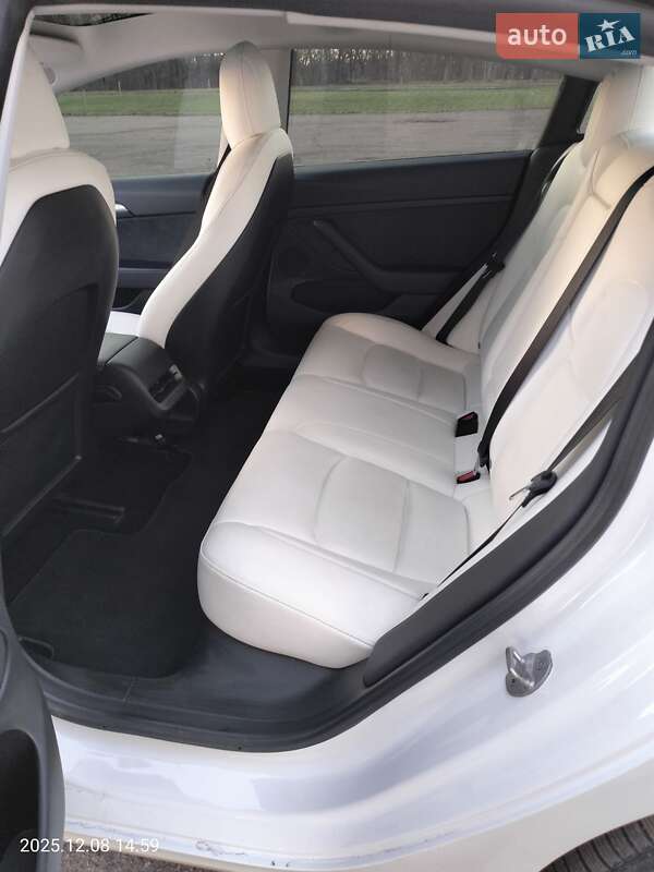 Седан Tesla Model 3 2021 в Тростянце фото 6 Седан Tesla Model 3 2021 в Тростянце