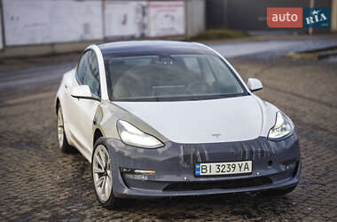 Седан Tesla Model 3 2021 в Полтаве