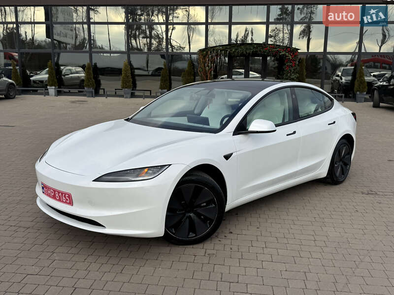Седан Tesla Model 3 2025 в Луцке