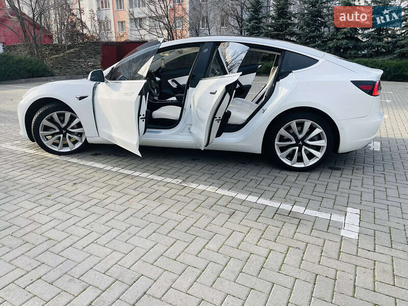 Седан Tesla Model 3 2018 в Харькове фото 21 Седан Tesla Model 3 2018 в Харькове