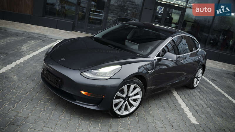Седан Tesla Model 3 2018 в Киеве фото 3 Седан Tesla Model 3 2018 в Киеве