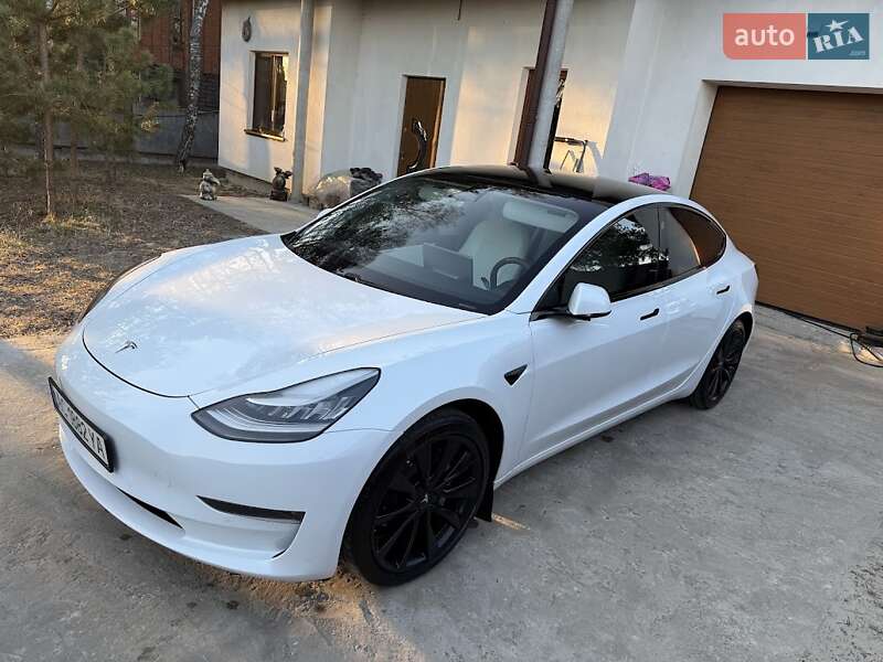 Седан Tesla Model 3 2020 в Ковеле