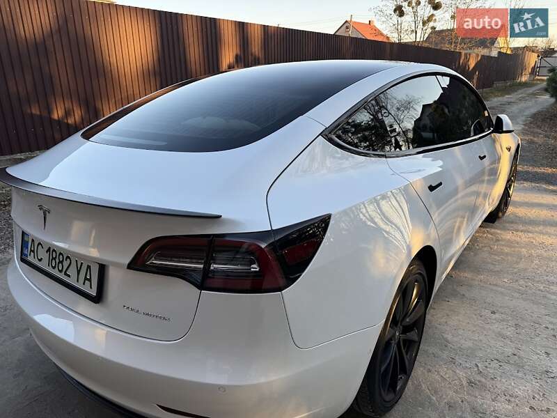Седан Tesla Model 3 2020 в Ковеле