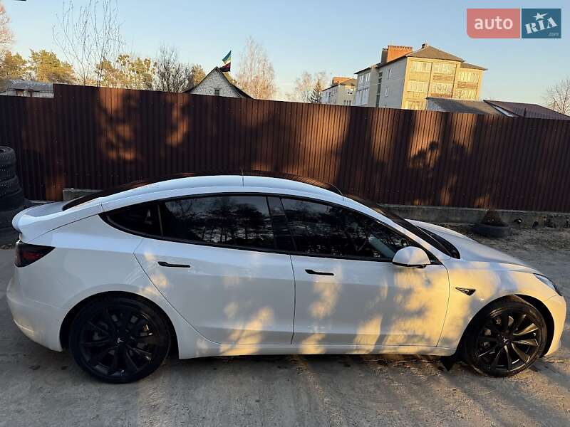 Седан Tesla Model 3 2020 в Ковеле