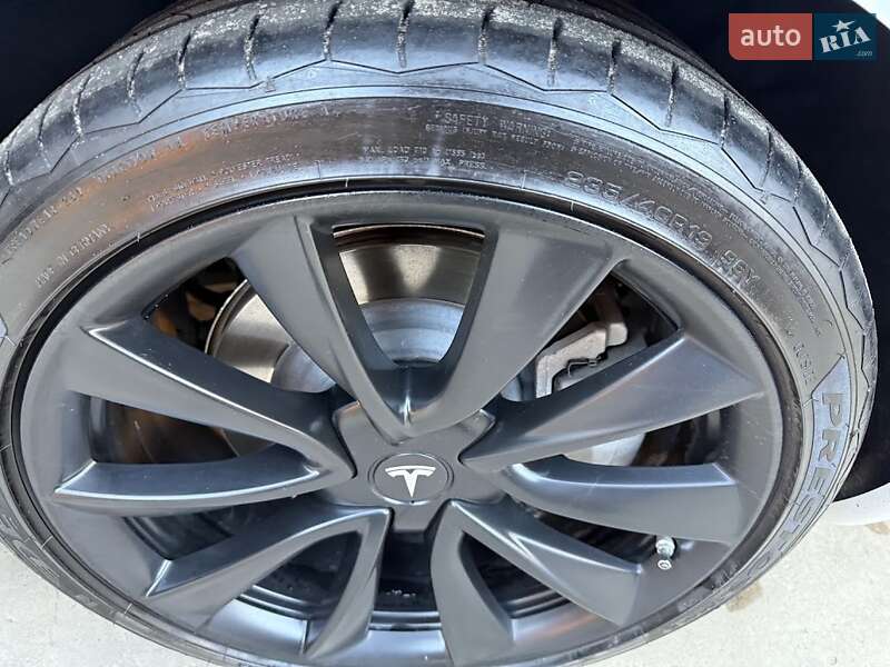 Седан Tesla Model 3 2020 в Ковеле