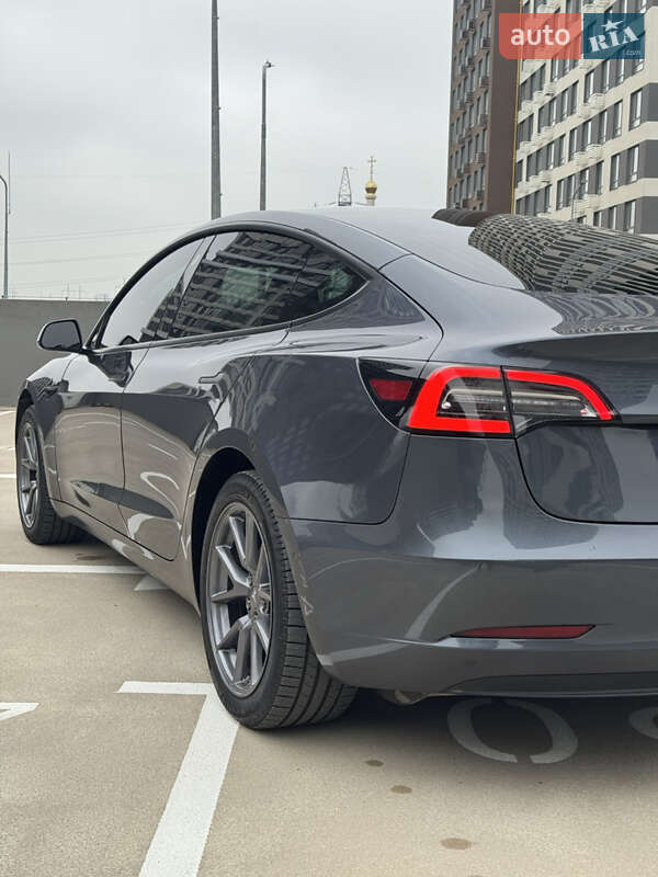 Седан Tesla Model 3 2020 в Киеве фото 9 Седан Tesla Model 3 2020 в Киеве