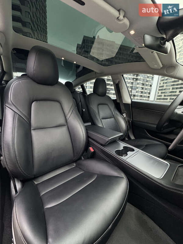 Седан Tesla Model 3 2020 в Киеве фото 30 Седан Tesla Model 3 2020 в Киеве
