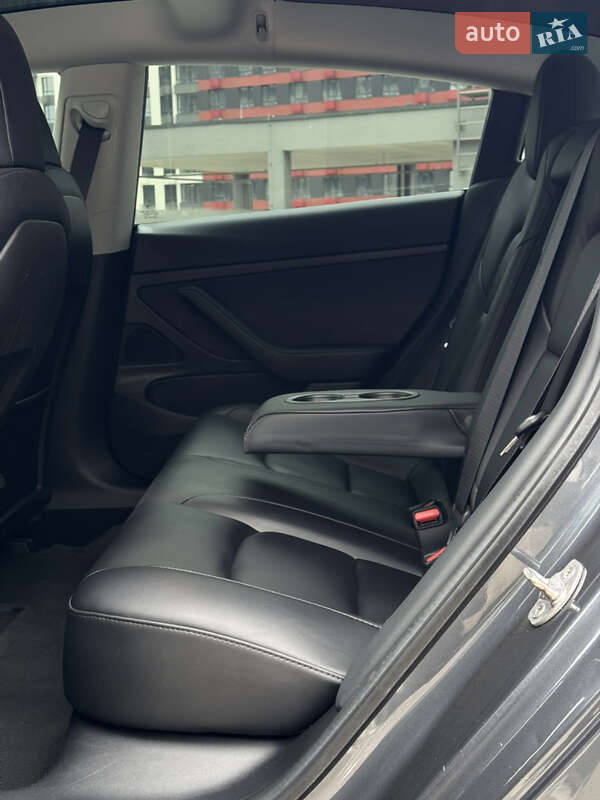 Седан Tesla Model 3 2020 в Киеве фото 38 Седан Tesla Model 3 2020 в Киеве