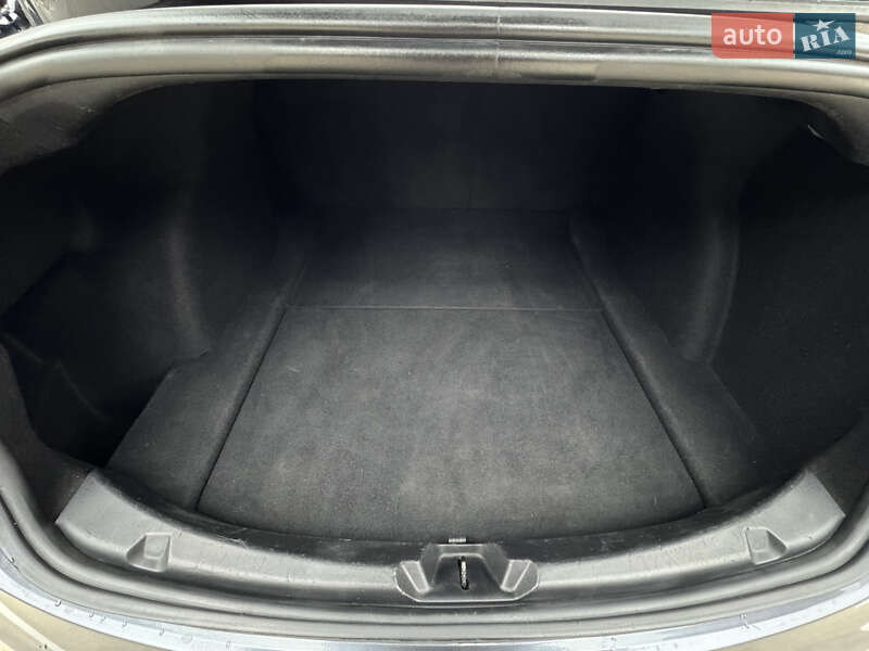 Седан Tesla Model 3 2020 в Киеве фото 46 Седан Tesla Model 3 2020 в Киеве