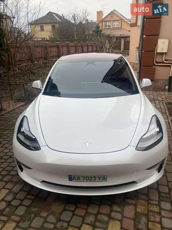 Седан Tesla Model 3 2020 в Киеве фото 11 Седан Tesla Model 3 2020 в Киеве