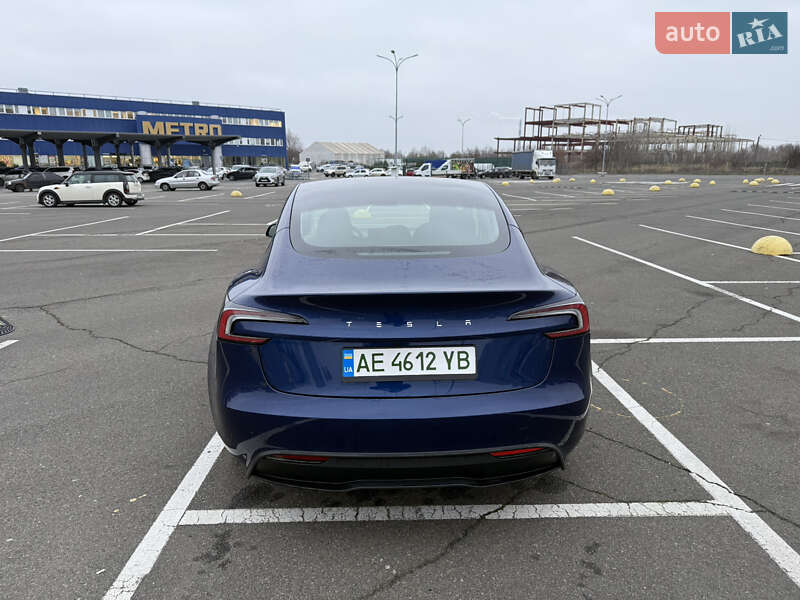 Седан Tesla Model 3 2025 в Киеве фото 8 Седан Tesla Model 3 2025 в Киеве