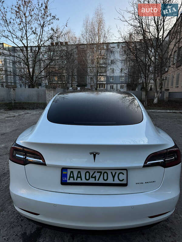 Седан Tesla Model 3 2021 в Киеве фото 3 Седан Tesla Model 3 2021 в Киеве