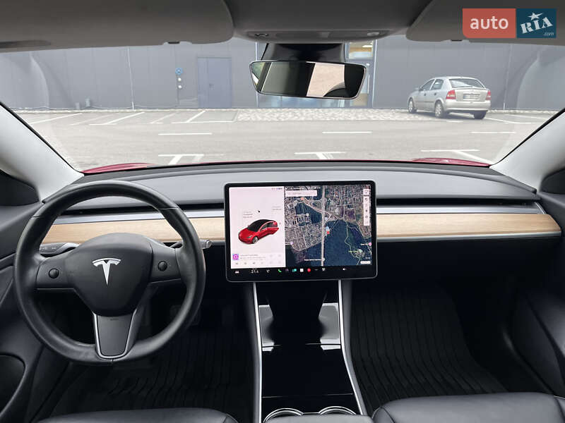 Седан Tesla Model 3 2019 в Киеве фото 17 Седан Tesla Model 3 2019 в Киеве