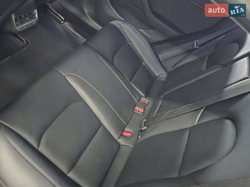 Седан Tesla Model 3 2018 в Львове фото 29 Седан Tesla Model 3 2018 в Львове