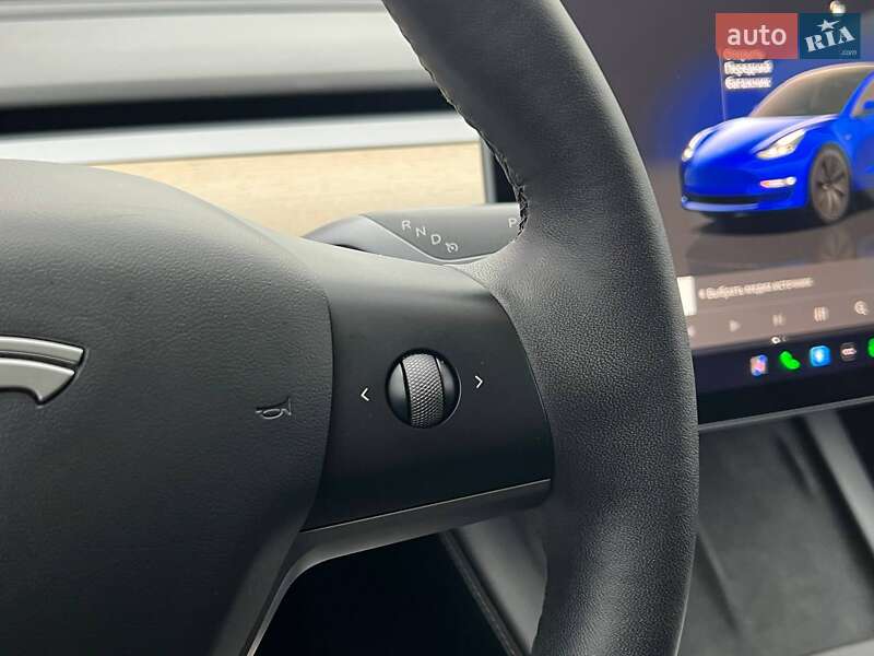 Седан Tesla Model 3 2022 в Киеве