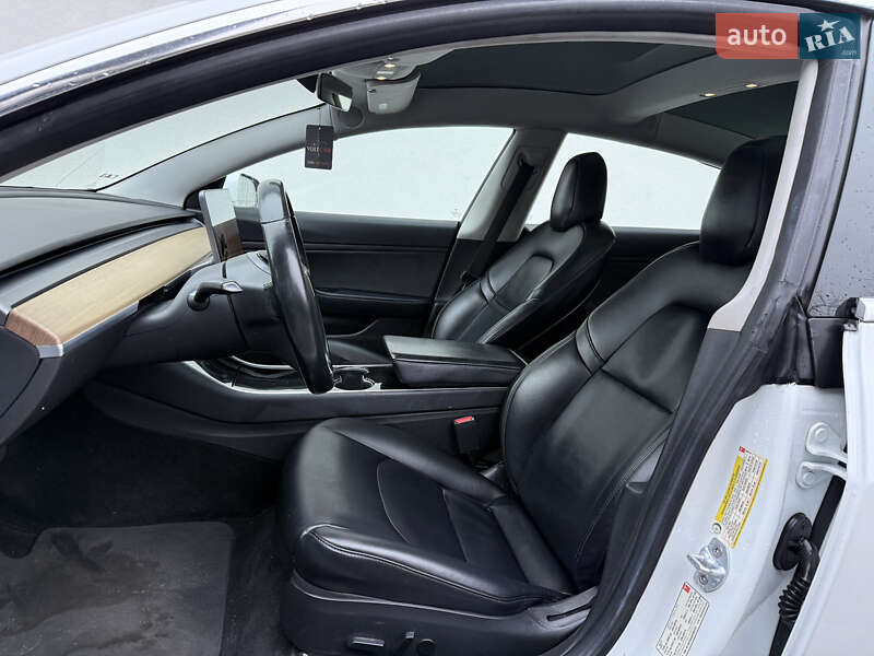 Седан Tesla Model 3 2017 в Владимире фото 16 Седан Tesla Model 3 2017 в Владимире