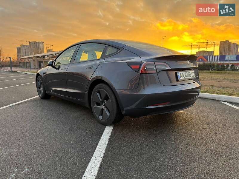 Седан Tesla Model 3 2023 в Киеве фото 5 Седан Tesla Model 3 2023 в Киеве