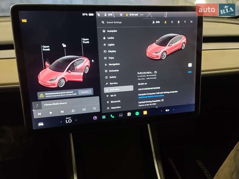 Седан Tesla Model 3 2019 в Львове