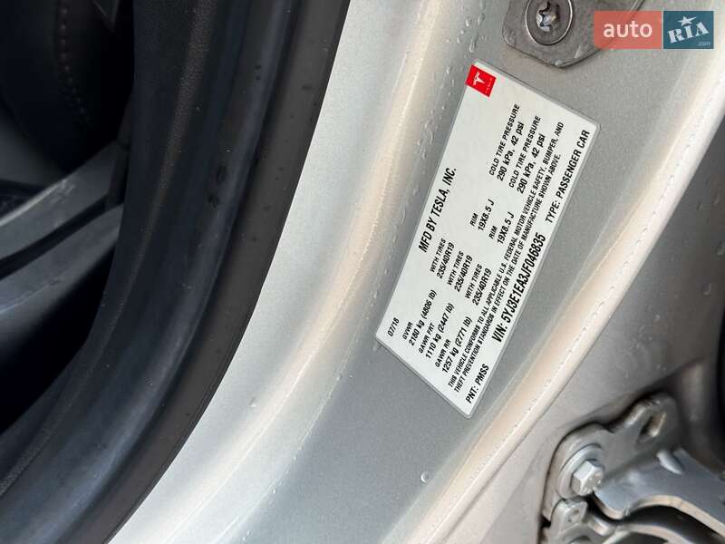 Седан Tesla Model 3 2018 в Киеве