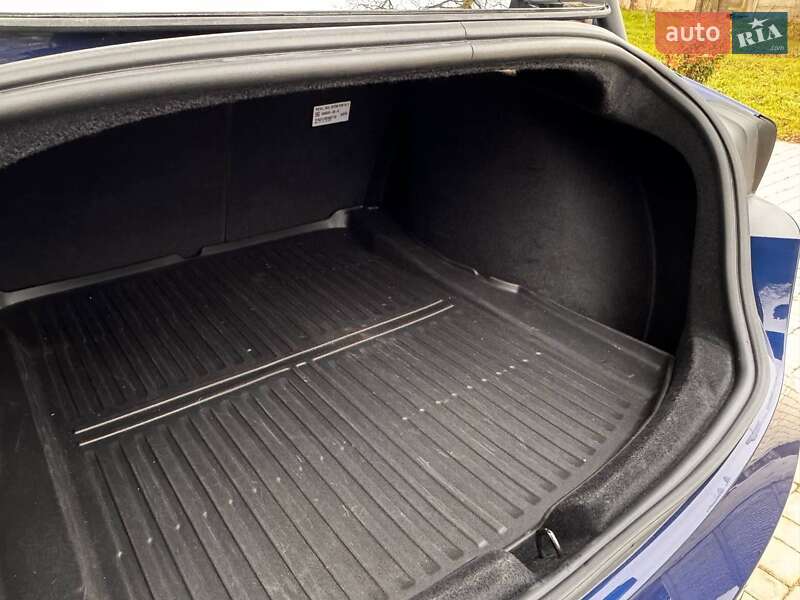 Седан Tesla Model 3 2024 в Одессе фото 42 Седан Tesla Model 3 2024 в Одессе