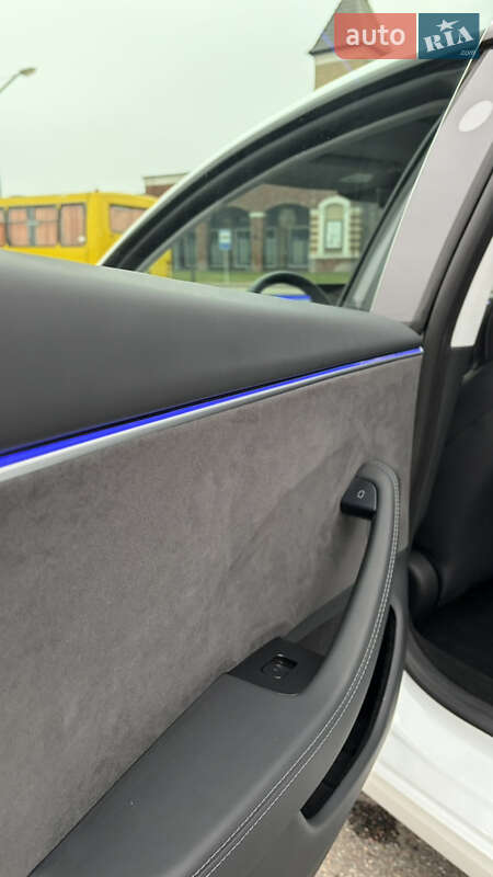 Седан Tesla Model 3 2024 в Киеве фото 11 Седан Tesla Model 3 2024 в Киеве