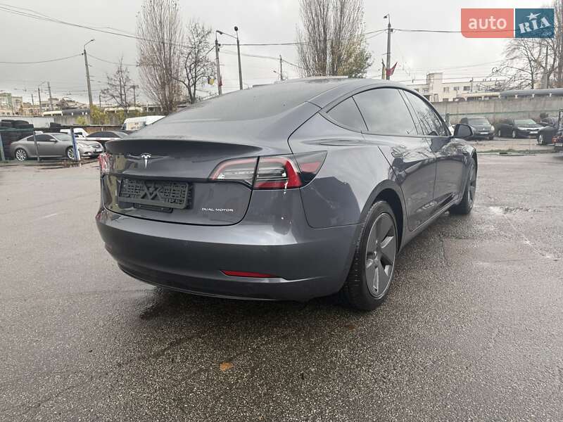 Седан Tesla Model 3 2022 в Киеве фото 18 Седан Tesla Model 3 2022 в Киеве