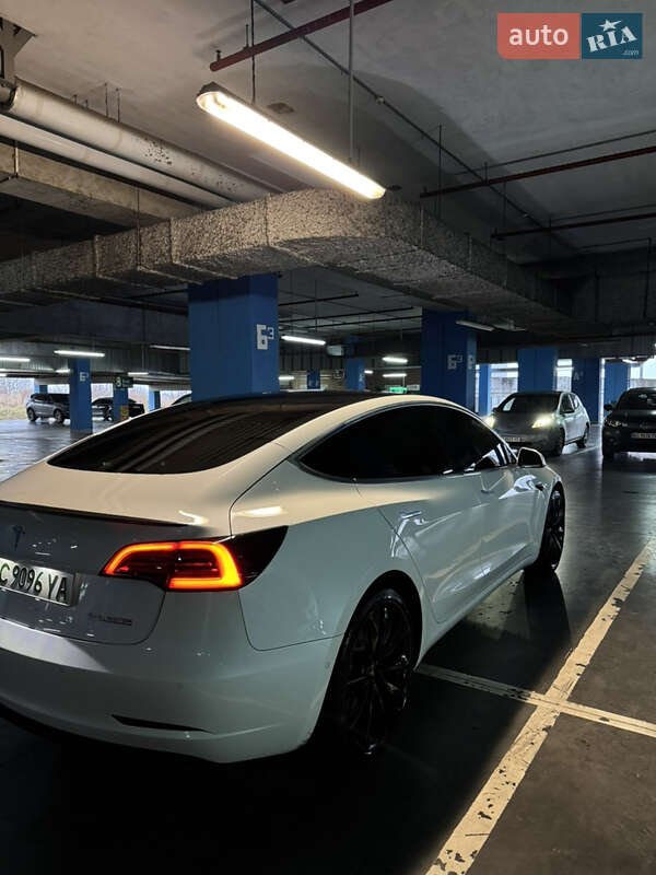 Седан Tesla Model 3 2020 в Львове фото 4 Седан Tesla Model 3 2020 в Львове