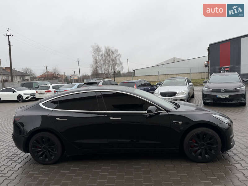Седан Tesla Model 3 2019 в Луцке фото 4 Седан Tesla Model 3 2019 в Луцке