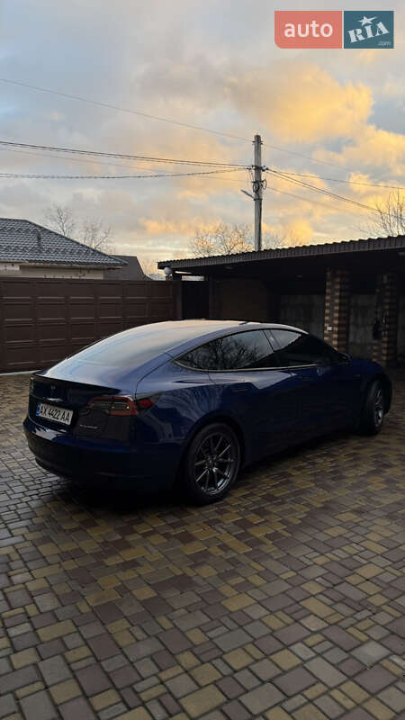 Седан Tesla Model 3 2019 в Харкові