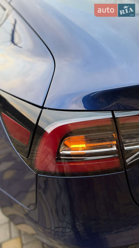 Седан Tesla Model 3 2019 в Харкові