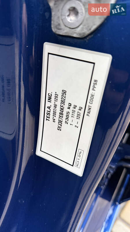 Седан Tesla Model 3 2019 в Харкові