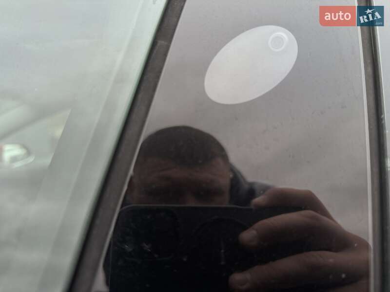 Седан Tesla Model 3 2018 в Львове фото 35 Седан Tesla Model 3 2018 в Львове