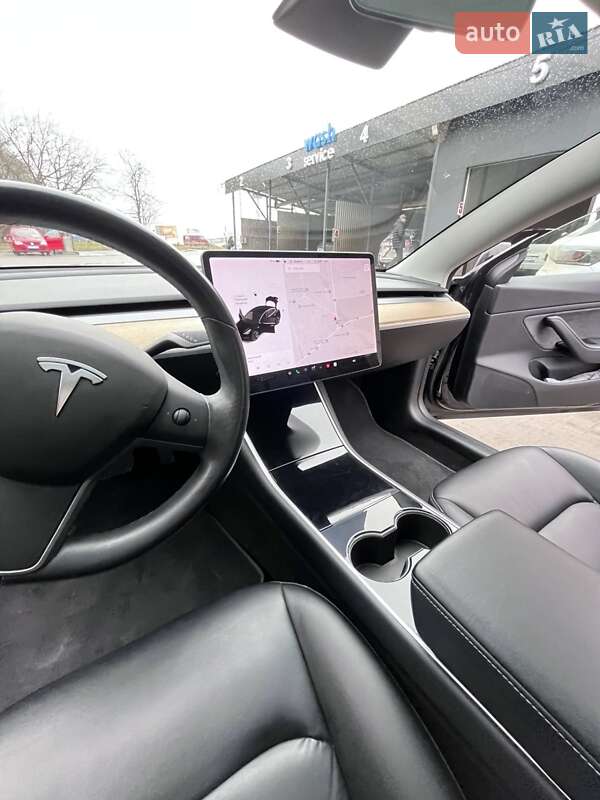Седан Tesla Model 3 2018 в Тернополе фото 21 Седан Tesla Model 3 2018 в Тернополе