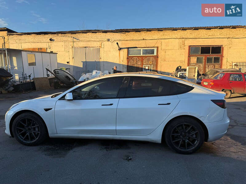 Седан Tesla Model 3 2022 в Киеве фото 2 Седан Tesla Model 3 2022 в Киеве