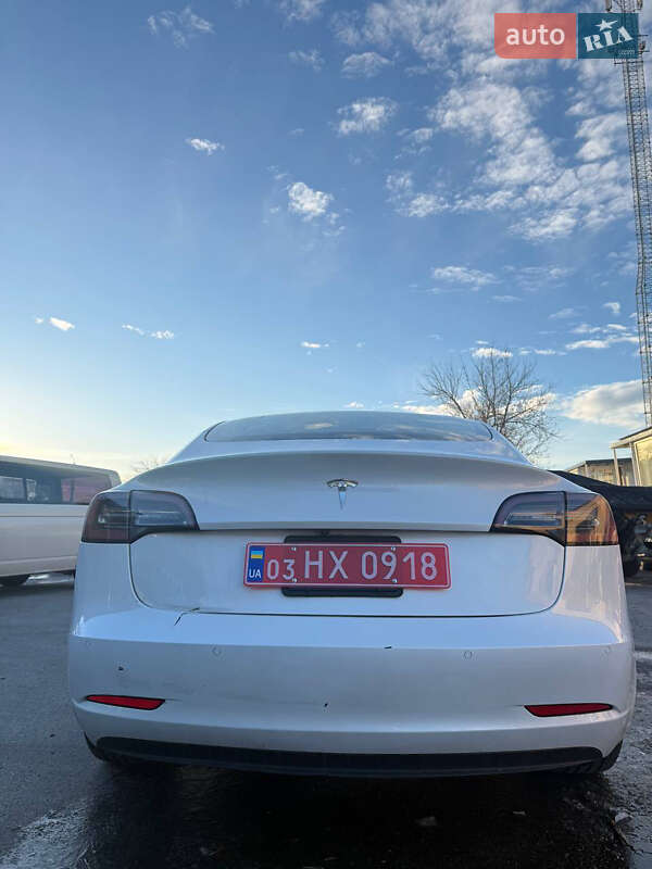 Седан Tesla Model 3 2022 в Киеве фото 16 Седан Tesla Model 3 2022 в Киеве