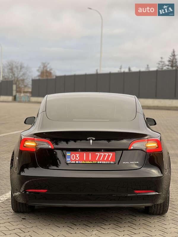 Седан Tesla Model 3 2023 в Луцке фото 11 Седан Tesla Model 3 2023 в Луцке
