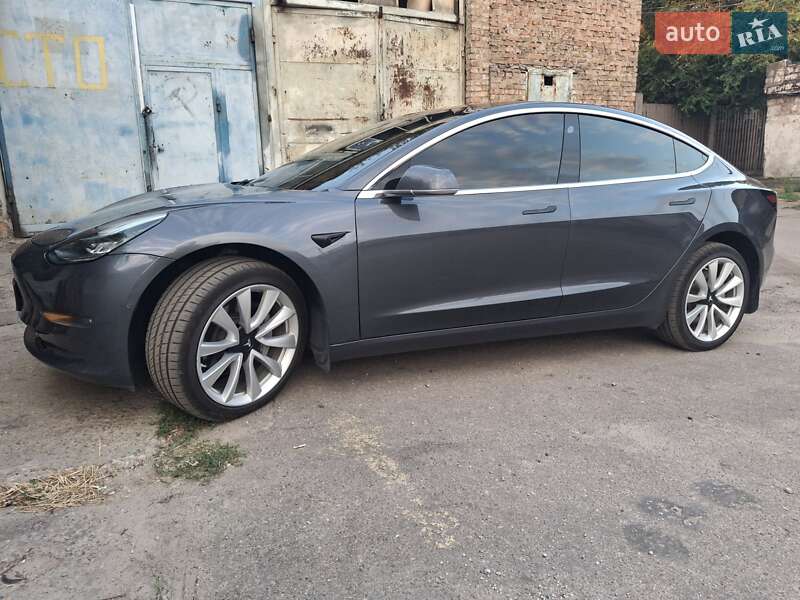 Седан Tesla Model 3 2018 в Запорожье фото 3 Седан Tesla Model 3 2018 в Запорожье