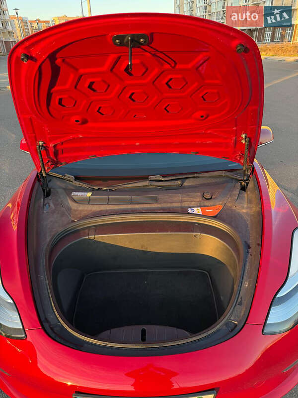 Седан Tesla Model 3 2018 в Николаеве фото 41 Седан Tesla Model 3 2018 в Николаеве