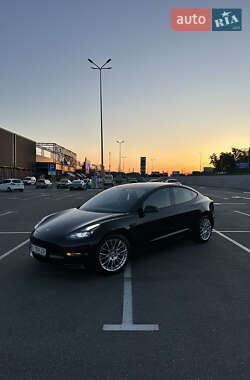 Седан Tesla Model 3 2022 в Полтаве Седан Tesla Model 3 2022 в Полтаве