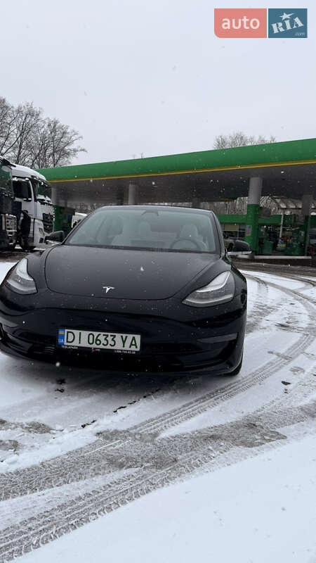 Седан Tesla Model 3 2019 в Киеве фото 6 Седан Tesla Model 3 2019 в Киеве