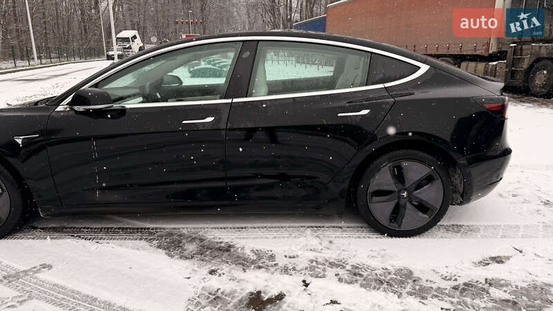 Седан Tesla Model 3 2019 в Киеве фото 8 Седан Tesla Model 3 2019 в Киеве