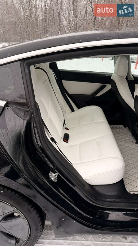 Седан Tesla Model 3 2019 в Киеве фото 44 Седан Tesla Model 3 2019 в Киеве