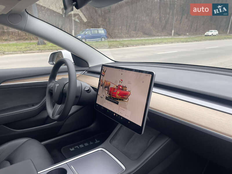 Седан Tesla Model 3 2022 в Черновцах фото 20 Седан Tesla Model 3 2022 в Черновцах