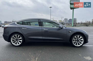 Седан Tesla Model 3 2019 в Киеве