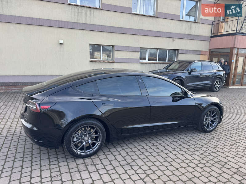 Седан Tesla Model 3 2021 в Луцке фото 7 Седан Tesla Model 3 2021 в Луцке