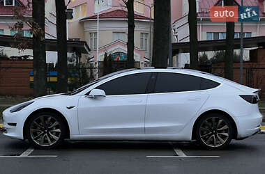 Седан Tesla Model 3 2019 в Чайках