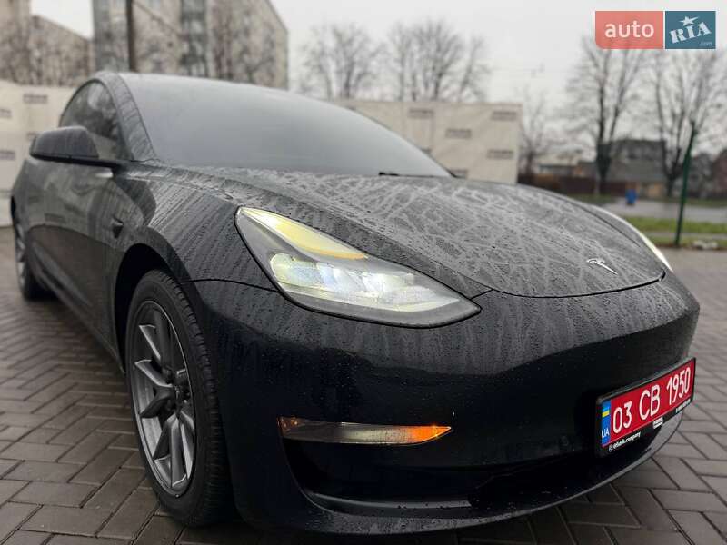 Седан Tesla Model 3 2021 в Луцке фото 3 Седан Tesla Model 3 2021 в Луцке